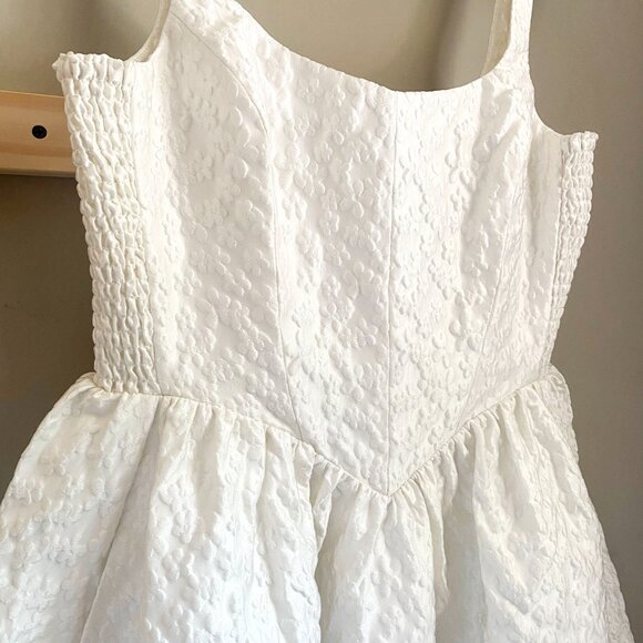 Revolve NWOT Amanda Uprichard White Satin Jacquard Mabel Fit + Flare Dress - Picture 3 of 11
